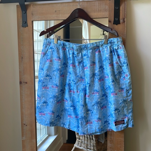 Vineyard Vines  Chappie Swim Trunks Size XL - Picture 1 of 8